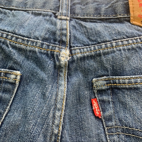 Levi’s 550 Relaxed Wide Leg Jeans - Picture 14 of 14